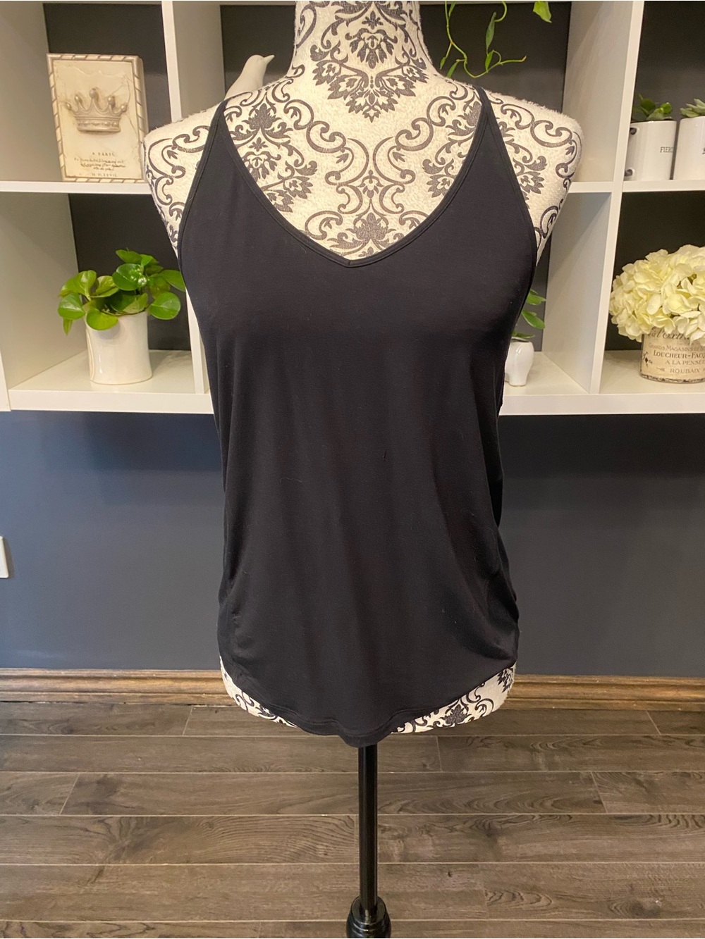 Lululemon Black Racer Tieback Tank Top Size XS - Picture 5 of 7